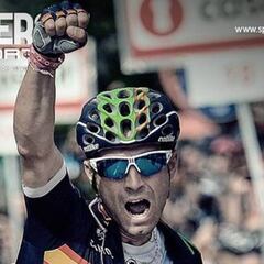 Valverde, Kruijswijk y Nibali copan la información del Giro