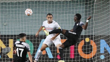 Soccer Football - Champions League - Group D - Sheriff Tiraspol v Shakhtar Donetsk - Bolshaya Sportivnaya Arena, Tiraspol, Moldova - September 15, 2021 Sheriff Tiraspol's Adama Traore scores their first goal REUTERS/Gleb Garanich