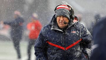 El histórico coach de la NFL dejará su cargo como entrenador tras 24 años de éxitos con el conjunto de New England con el que consiguió seis anillos de Super Bowl.