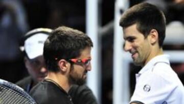 Novak Djokovic cae ante su compatriota Tipsarevic
