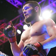 Cormier advierte a Topuria: “Khabib no se esconde”