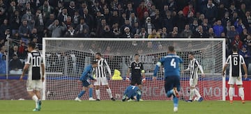 0-2. Cristiano Ronaldo marc¨® de chilena un gol de ¨¦poca.
