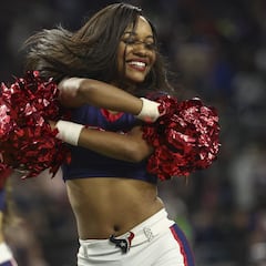What are the rules for NFL cheerleaders? Dating NFL players, tattoos, social media...