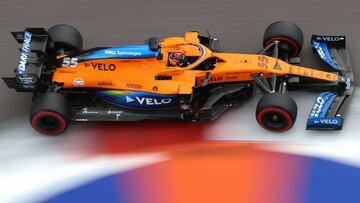 Carlos Sainz con el McLaren en Sochi.