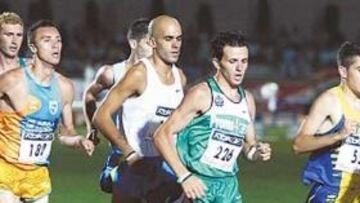 <b>GRAN DUELO. </b>Juan Carlos Higuero (226) precede a Reyes Estévez en la primera semifinal de 1.500.