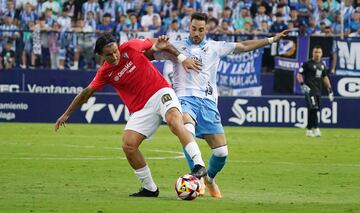 Víctor García, durante el Málaga - San Fernando.