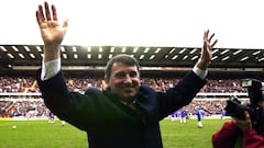 Former England manager Graham Taylor dies at 72