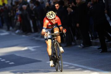 Dio una de las grandes sorpresas del inicio de temporada tras vencer en la Milán-San Remo, un Monumento reservado teóricamente para sprinters. En su palmarés cuenta con las tres Grandes Vueltas. De los ciclistas más completos del panorama actual.