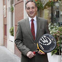 "España es la primera potencia y referente mundial del pádel"