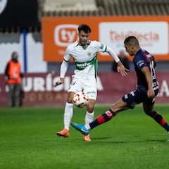 Oficial Rafa Núñez, previa renovación en Elche