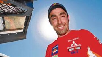 <b>GENEROSO. </b>Nani le guardó una de las camas de su equipo.