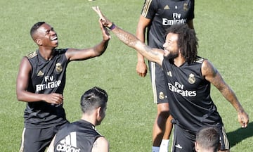 El Real Madrid se entrena antes del estreno en Vigo