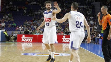 Sergio Llull, con Jaycee Carroll.