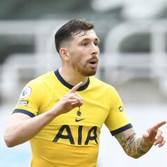 Davinson llega a 100 partidos en Premier en empate de Tottenham