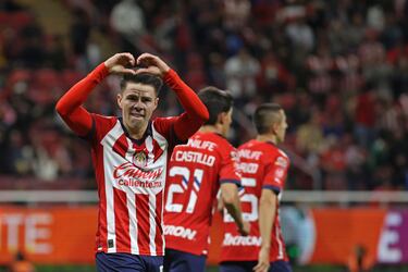 Chivas funciona mejor, por estadística, cuando ‘Chicharito’ no juega