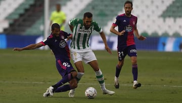 El dilema del '9' que inquieta a Manuel Pellegrini en el Betis