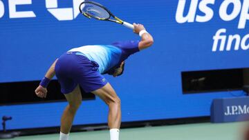 Djokovic estampa su raqueta contra el suelo de la Arthur Ashe.