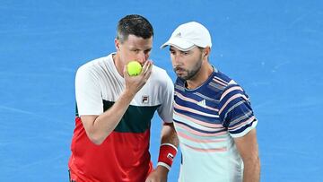 El tenista mexicano, junto al brit&aacute;nico Ken Skupski, qued&oacute; fuera en la modalidad de dobles masculino ante la pareja serbia de Lajović y Čačić, en la ronda de cuartos de final del torneo.