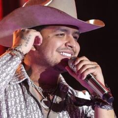 Christian Nodal se disculpa con J Balvin tras la canción contra él