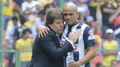 Miguel Herrera convenci&oacute; personalmente a Humberto Suazo de fichar por Monterrey el 2007.