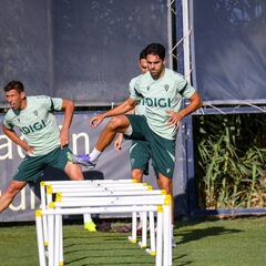 El Cádiz, cerca de dar salida a los descartes