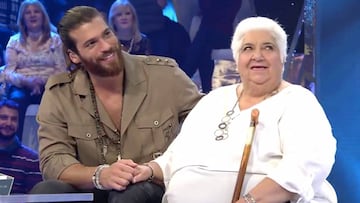 El actor turco Can Yaman sorprende a una fan en el programa 'Volverte a ver'