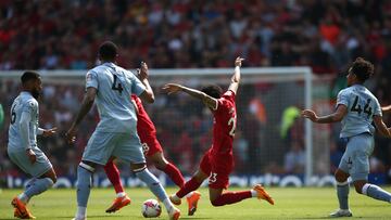 Liverpool, con Luis Díaz 71 minutos, empata y se complica en UCL