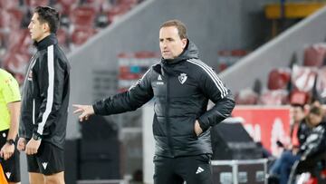 Arrasate de desesperó en el banquillo.