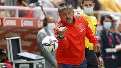 "Nada nos sobra": las claves de Romero para salvar a la U