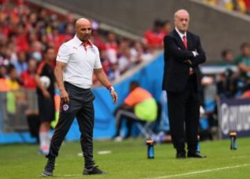 Jorge Sampaoli of Chile y Vicente del Bosque.