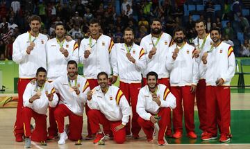 Con Sergio Scariolo como entrenador de la selección española de baloncesto afrontó el torneo olímpico. Tras quedar en segundo lugar en la fase de grupos se vieron avocados a una semifinal contra la Selección de Estados Unidos, la que los derrotó por un ajustado 82-76. La selección española disputó el encuentro por el tercer puesto, superando a la selección de Australia y llevándose la medalla de bronce.