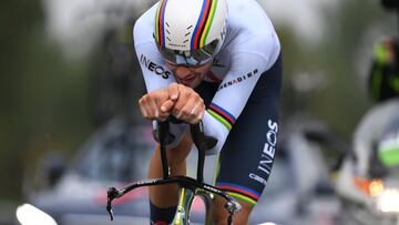 Ganna se exhibe en la crono y Wellens conquista la general