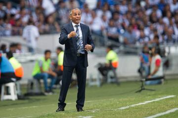 Si de “bomberos” se habla, Sergio es el mejor hombre que suele tener en sus manos las riendas de equipos con problemas con el descenso. 