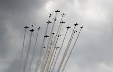 Desfile por la Independencia rinde homenaje a héroes de la salud