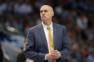 Coach de Mavericks de la NBA. Ingresos: $8 millones de dólares.