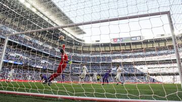 Keylor Navas realiz&oacute; una de las paradas de la temporada el pasado s&aacute;bado en el Bernab&eacute;u.