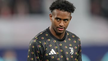 LEIPZIG, GERMANY - 2024/10/02: Juan Cabal of Juventus seen in action during the UEFA Champions League match between RB Leipzig and Juventus at Red Bull Arena. FInal Score; RB Leipzig 2 : 3 Juventus. (Photo by Grzegorz Wajda/SOPA Images/LightRocket via Getty Images)