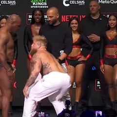 Mike Tyson sparks chaos with brutal slap on Jake Paul; tempers flare at Dallas pre-fight ceremony