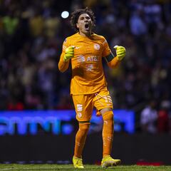 Guillermo Ochoa estaría cerca de renovar con América