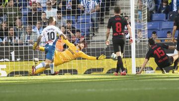 Savic se marcó en propia en el Espanyol-Atlético.