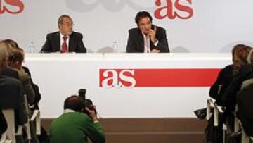 <b>EXPECTACIÓN. </b>La Sala de Encuentros de Prisa Comunicación acogió el Foro AS sin que quedara libre una sola silla del auditorio. En la imagen, Relaño y Constantin.