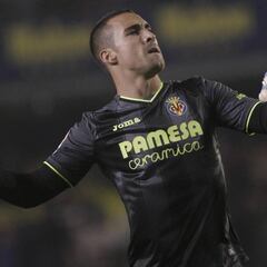 Oficial: Asenjo, hasta 2022