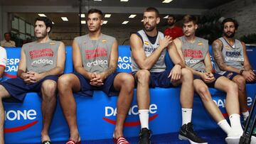 Abrines, Willy, Marc, Juancho y Ricky en el Espacio Danone.