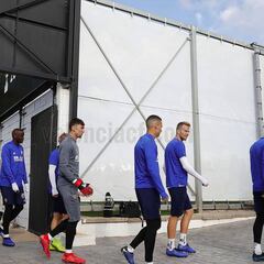 Gameiro y Batshuayi no entrenan por enfermedad a 48 horas del Alavés