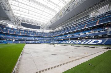 Las planchas que permiten guardar el césped en el hipogeo es uno de los elementos estrella de la remodelación del Bernabéu. El conjunto blanco ha publicado nuevas fotografías de dichas planchas para ver los entresijos del mecanismo.