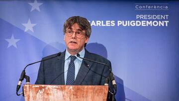 El expresidente de la Generalitat y eurodiputado de Junts, Carles Puigdemont, ofrece una rueda de prensa durante la conferencia inaugural de las jornadas interparlamentarias de Junts per Catalunya, en el Hotel Thon EU, a 5 de septiembre de 2023, en Bruselas (Bélgica). Carles Puigdemont ha reclamado al Estado reconocer la "legitimidad" del independentismo, una amnistía a los encausados por el 'procés' y garantías de cumplimiento de los acuerdos como condiciones previas para empezar a negociar sobre la investidura de Pedro Sánchez como presidente del Gobierno. Todo ello sin renunciar a la unilateralidad. También exige un mecanismo de mediación. En una conferencia desde Bruselas, ha asegurado que estas condiciones, que cree que ahora no se dan, deben preceder a una negociación para llegar a un "acuerdo histórico" con el objetivo de resolver el conflicto en Cataluña que, a su juicio, se remonta a 1714. Estas jornadas servirán para coordinar las acciones a llevar a cabo en el último tramo de la presidencia española del Consejo de la Unión Europea.
05 SEPTIEMBRE 2023;BRUSELAS;BÉLGICA;PUIGDEMONT;AMNISTÍA
Europa Press
05/09/2023