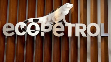 FILE PHOTO: The logo of Ecopetrol is pictured at its headquarters in Bogota, Colombia July 11, 2023. REUTERS/Luisa Gonzalez/File Photo