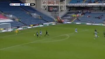 ¡Fue importante! Brereton participó en el primer gol de la temporada del Blackburn