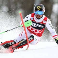 Hirscher vence en Zagreb e iguala los 50 triunfos de Tomba