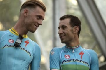 Los equipos que participarán en el Tour de Francia fueron presentados en Utrecht.